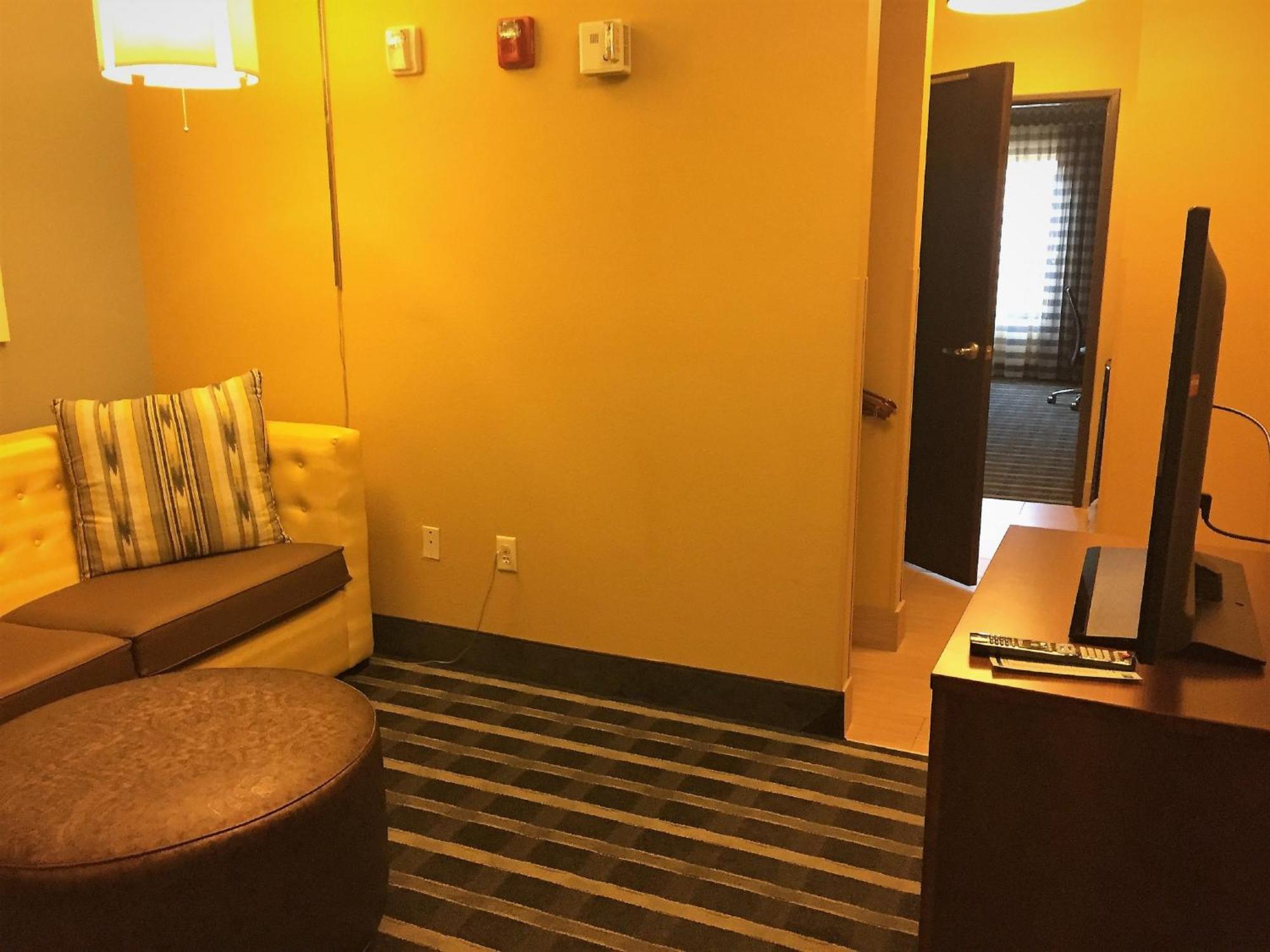 Holiday Inn Express & Suites Perry-National Fairground Area By Ihg Extérieur photo