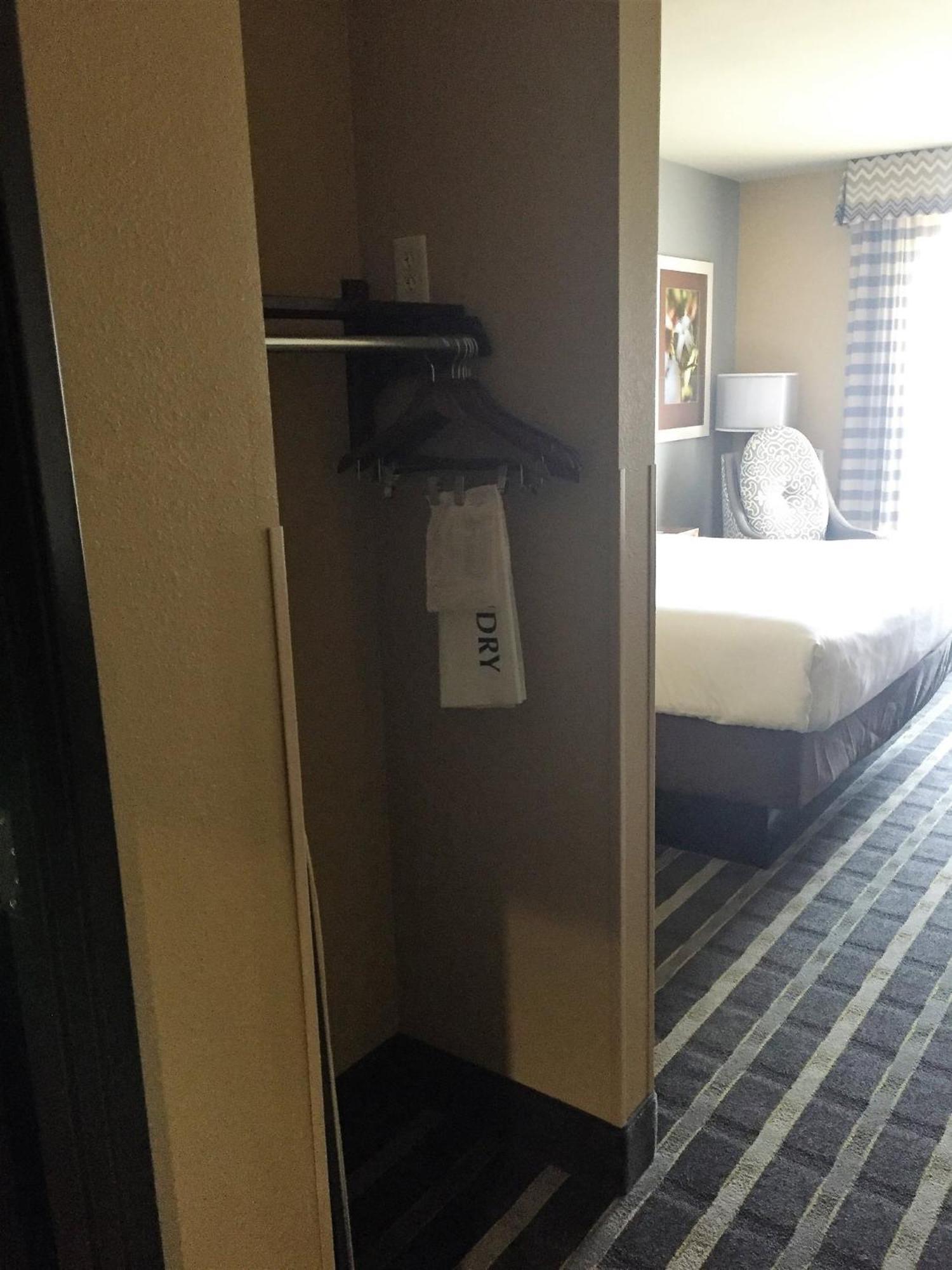 Holiday Inn Express & Suites Perry-National Fairground Area By Ihg Extérieur photo